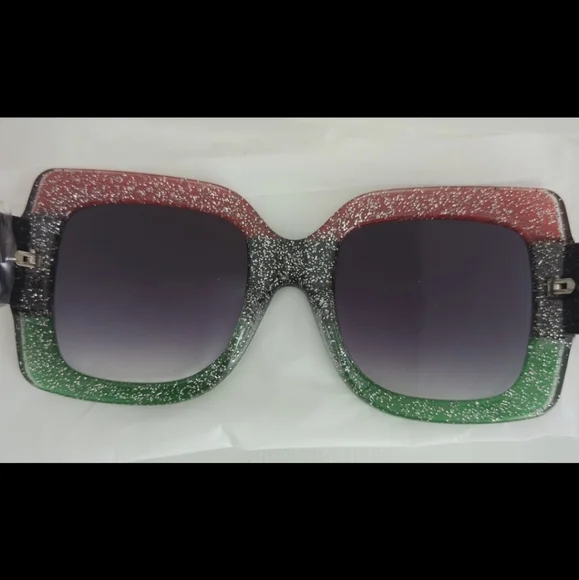 Sunglasses Jamaica Me Crazy Dazzling Design - Picture 2 of 4